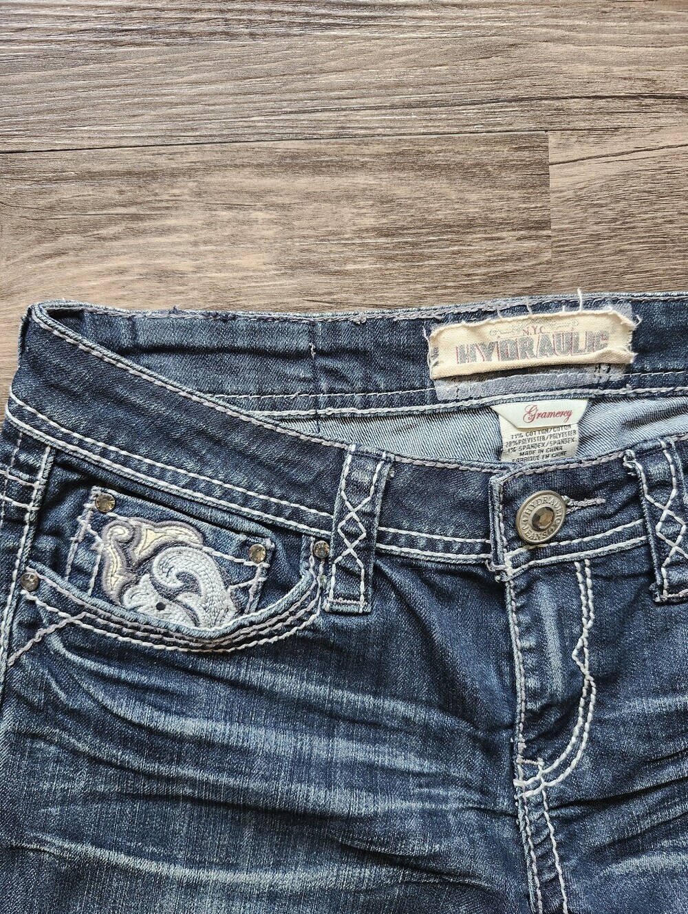 Hydraulic Gramercy Embroidered Pocket Medium Dark Blue Denim Bootcut Jeans - Picture 6 of 7